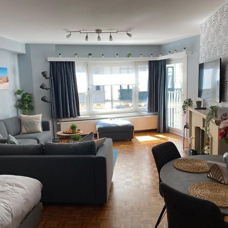Studio Direct Aan Het Hoofdstrand Van Oostende - Naast Casinoアパートメント エクステリア 写真