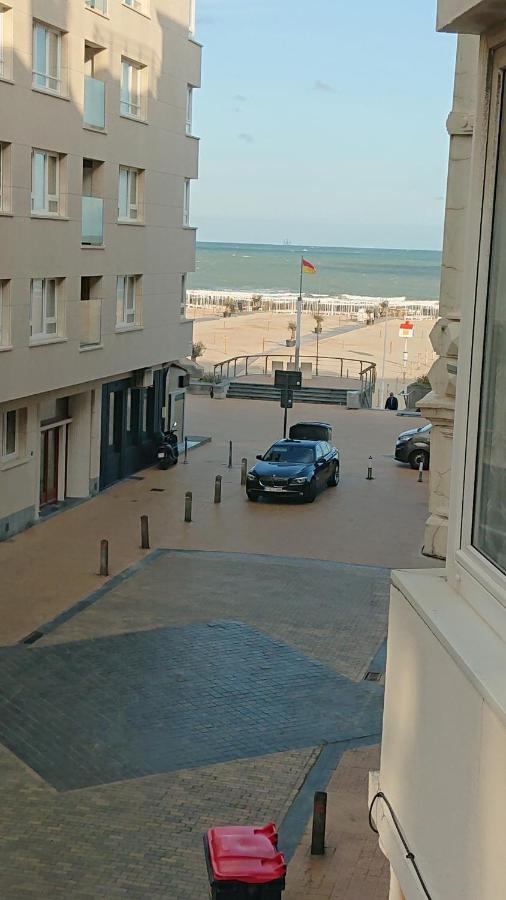 Studio Direct Aan Het Hoofdstrand Van Oostende - Naast Casinoアパートメント エクステリア 写真