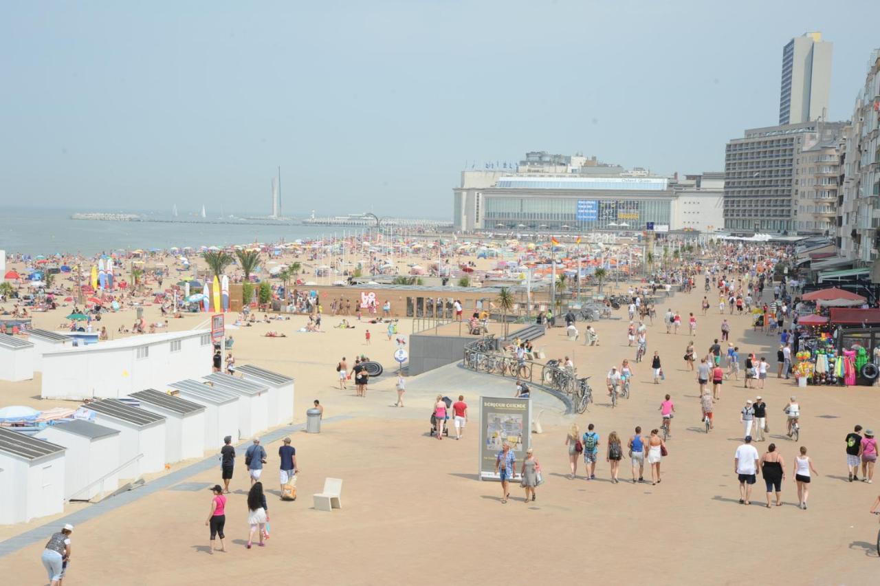 Studio Direct Aan Het Hoofdstrand Van Oostende - Naast Casinoアパートメント エクステリア 写真